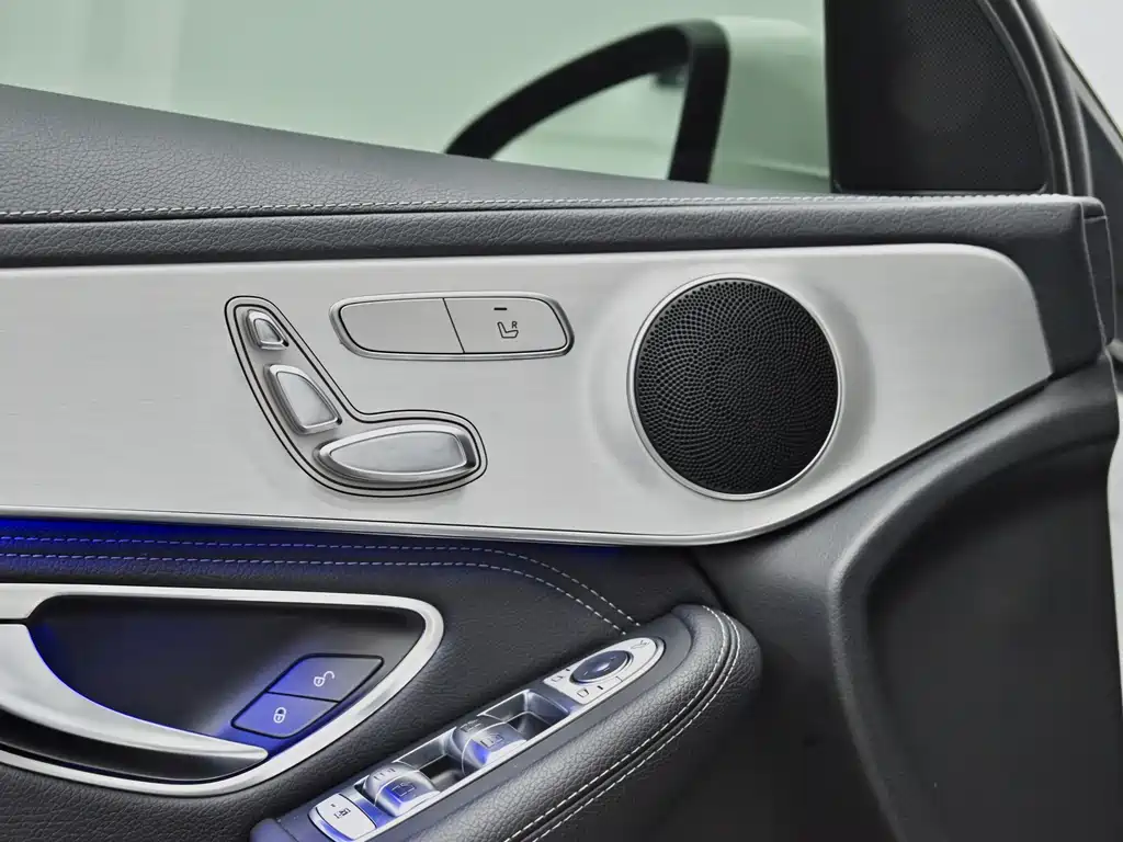 Mercedes-Benz GLC 2019 — фото 19
