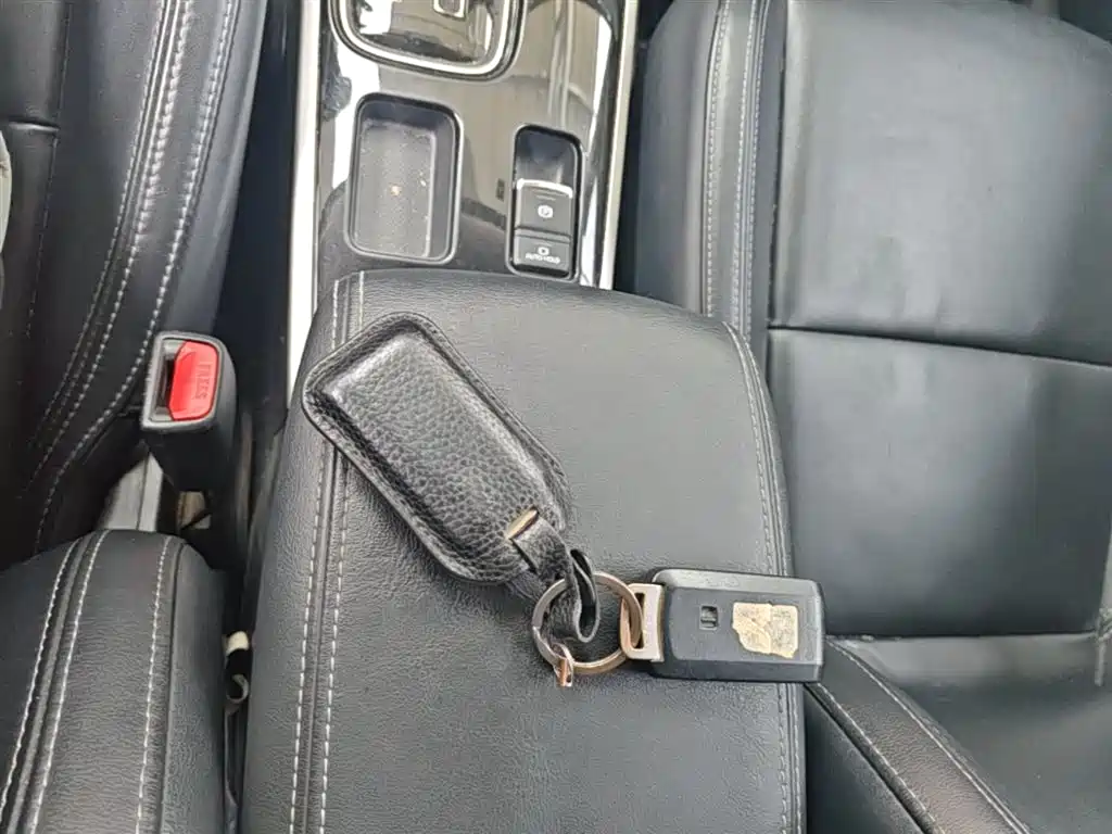Mitsubishi Outlander 2020 — фото 15