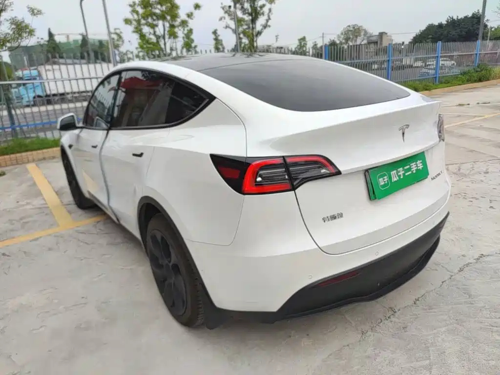 Tesla Model Y 2022