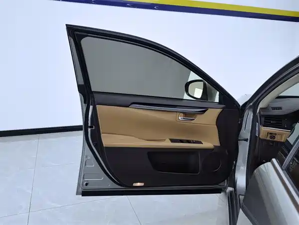 Lexus ES 2015