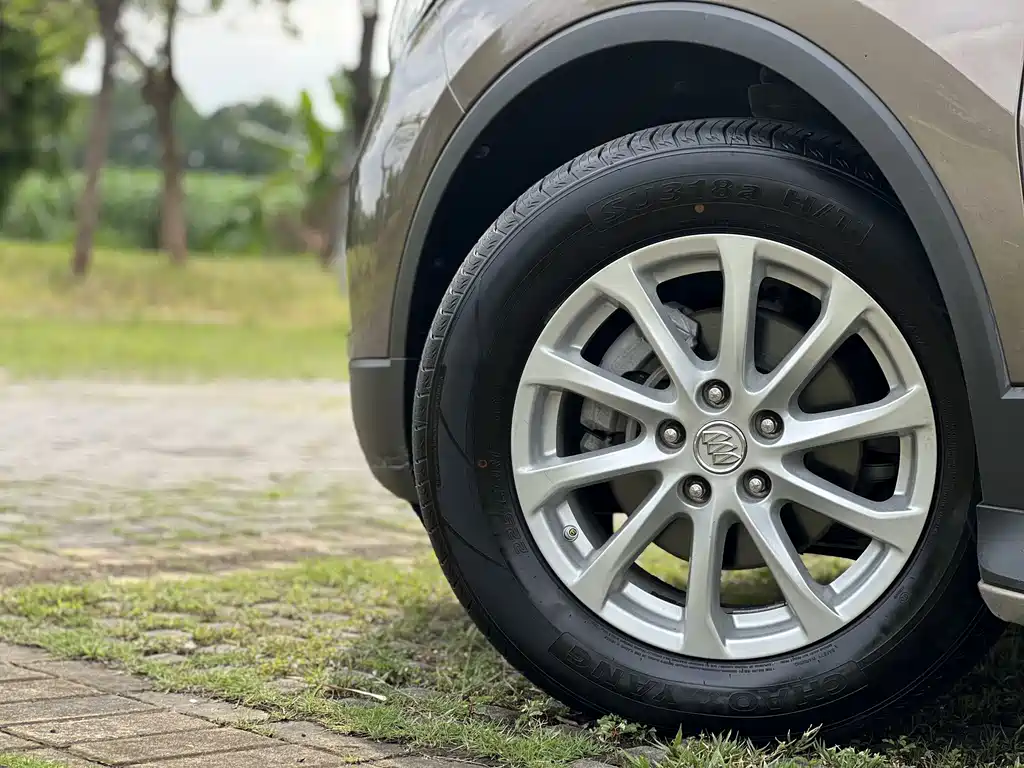 Buick Envision Plus 2017