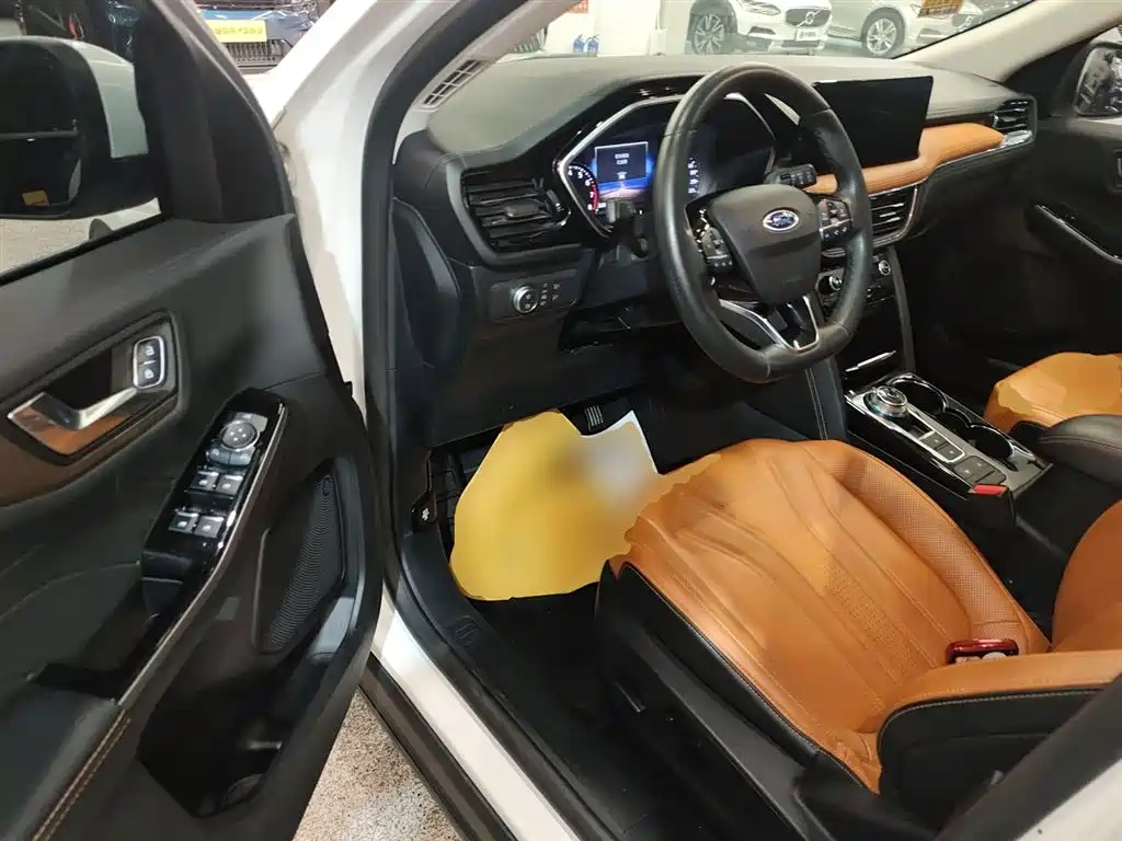 Ford Escape 2021 — фото 12