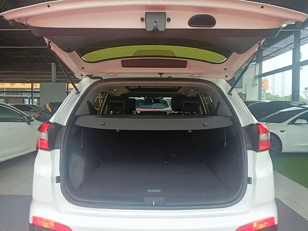 Hyundai ix25 2015 — фото 19