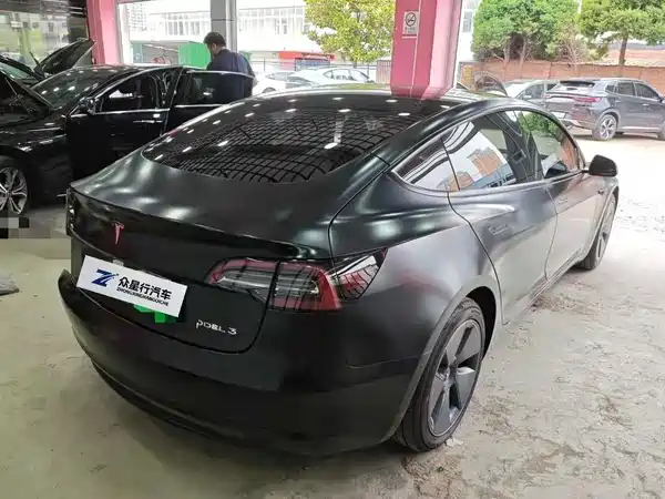 Tesla Model 3 2023