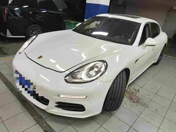 Porsche Panamera 2014