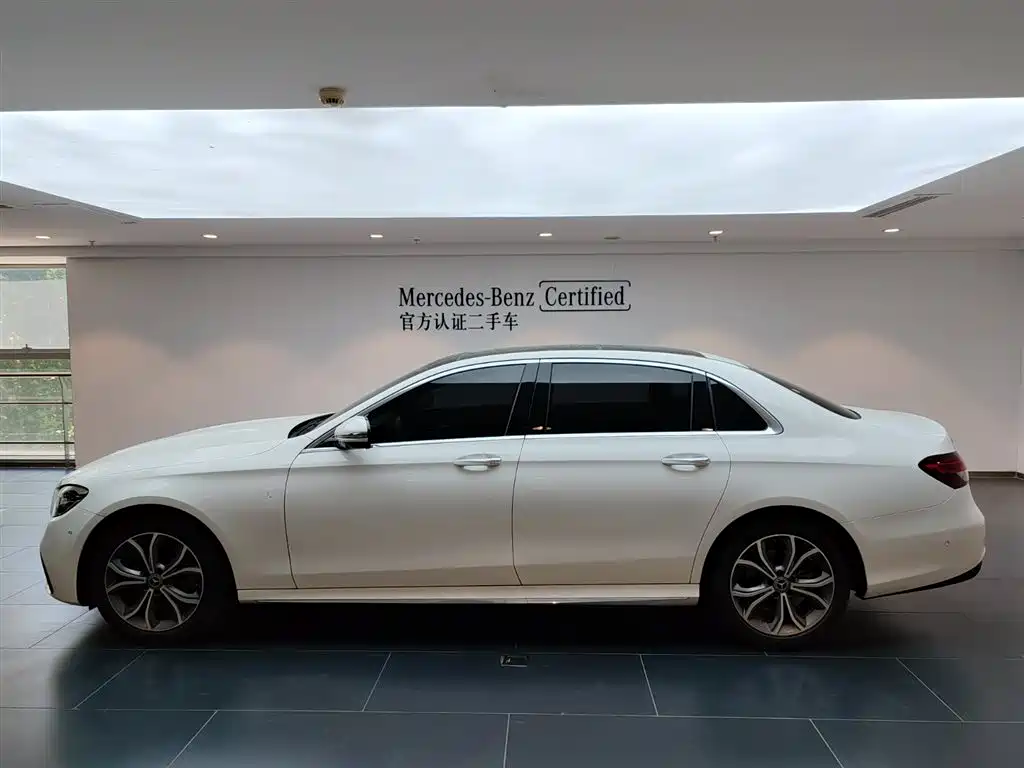 Mercedes-Benz E-Class 2023
