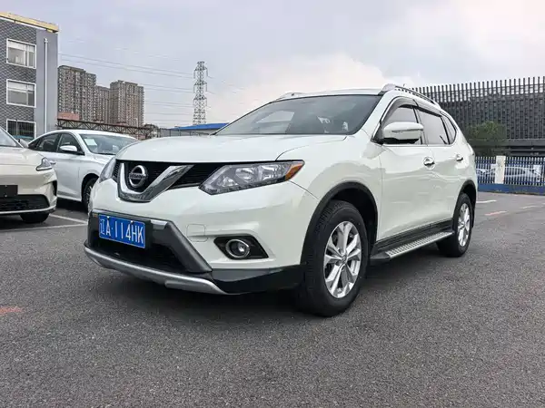 Nissan X-Trail 2015
