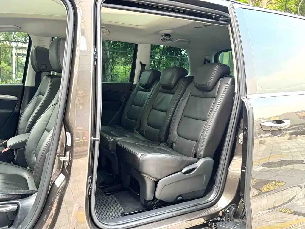 Volkswagen Sharan 2016 — фото 11