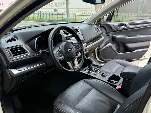 Subaru Outback 2015