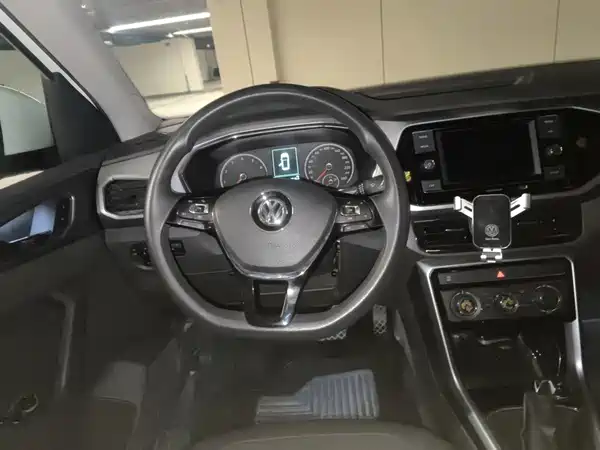 Volkswagen T-Cross 2019