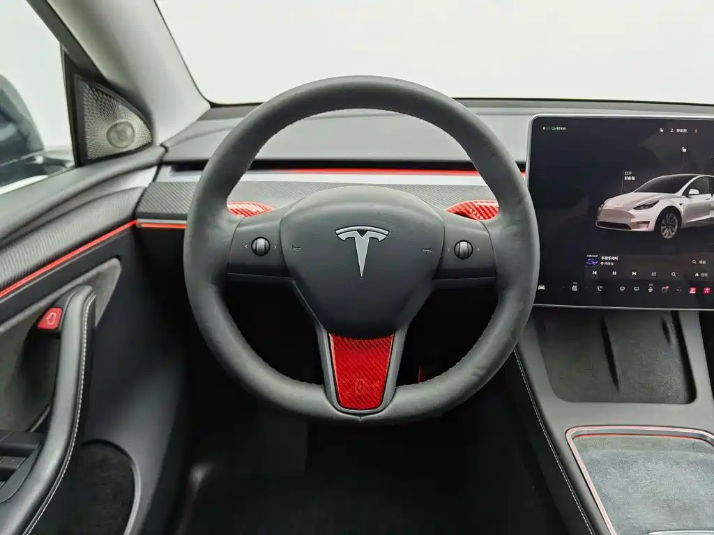 Tesla Model Y 2023 — фото 11