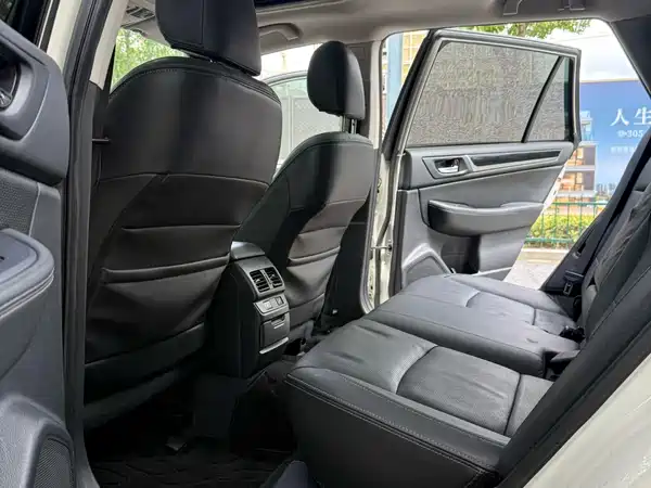 Subaru Outback 2015
