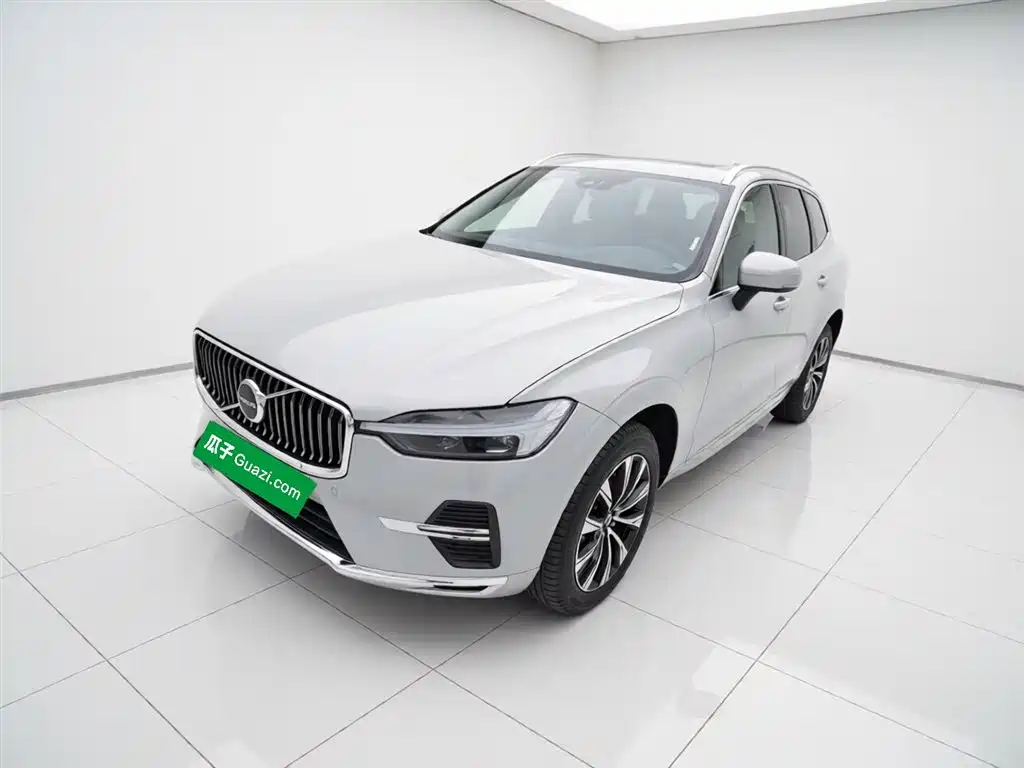 Volvo XC60 2024 — фото 3