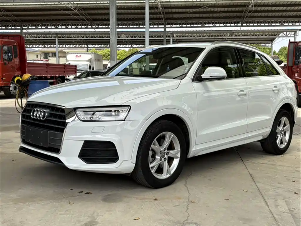 Audi Q3 2018 — фото 2