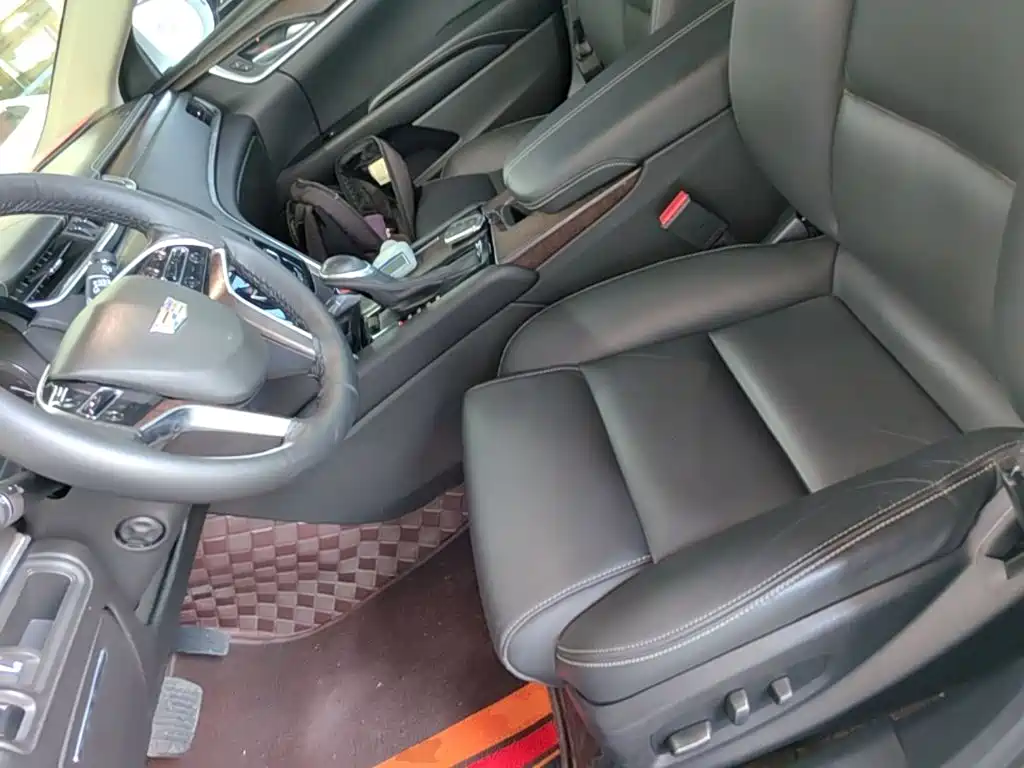 Cadillac XTS 2018 — фото 15