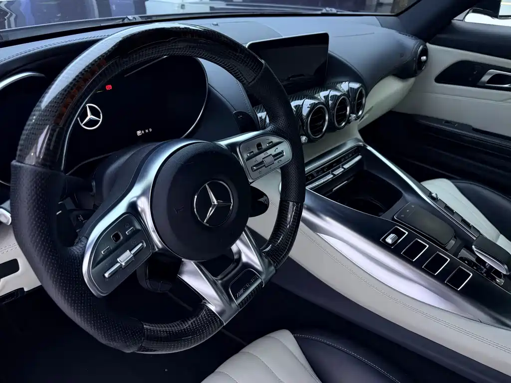 Mercedes-Benz AMG GT 2020 — фото 7