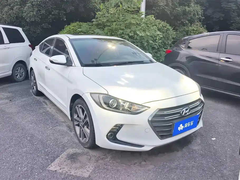 Hyundai Elantra 2018