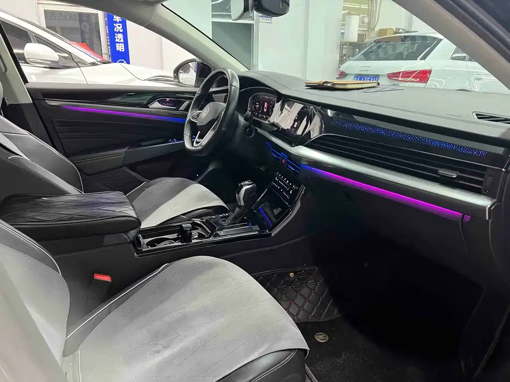 Volkswagen Passat 2023