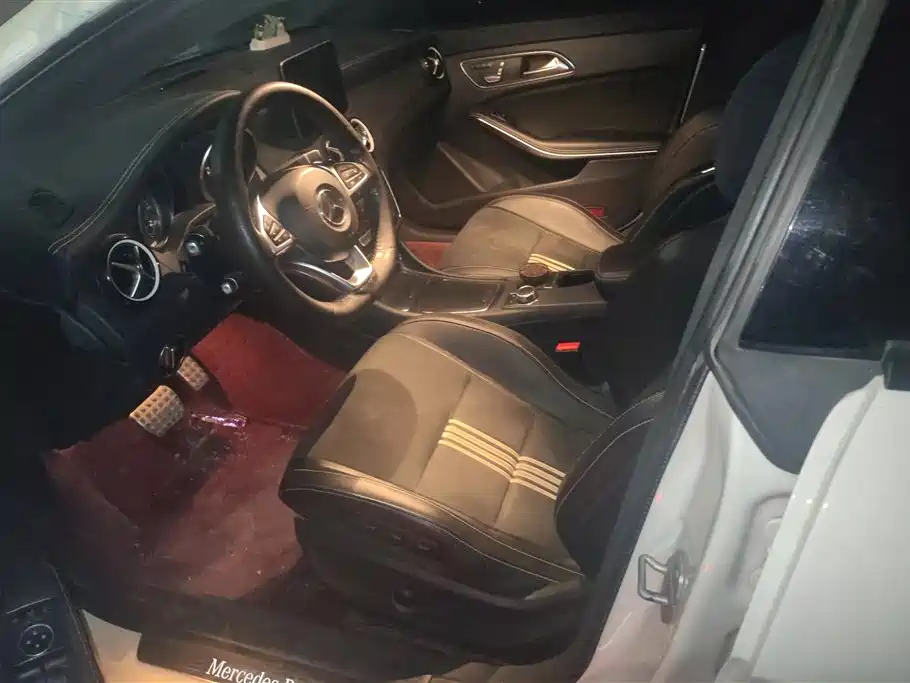 Mercedes-Benz CLA 2017 — фото 9