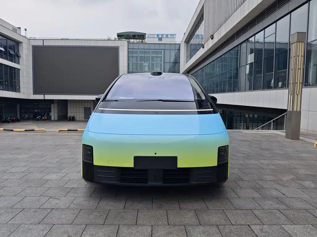 Li Auto Li MEGA 2025
