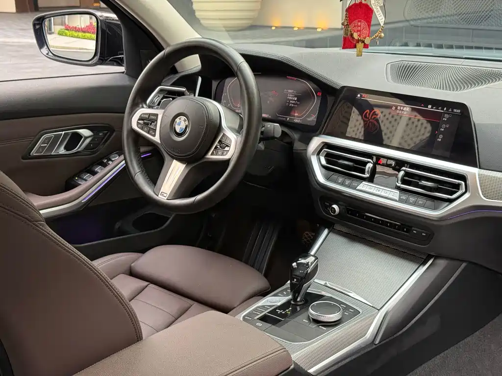 BMW 3 Series 2020 — фото 18