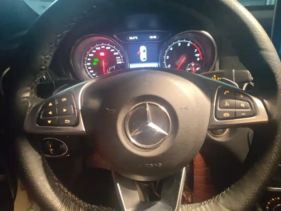 Mercedes-Benz CLA 2017 — фото 15