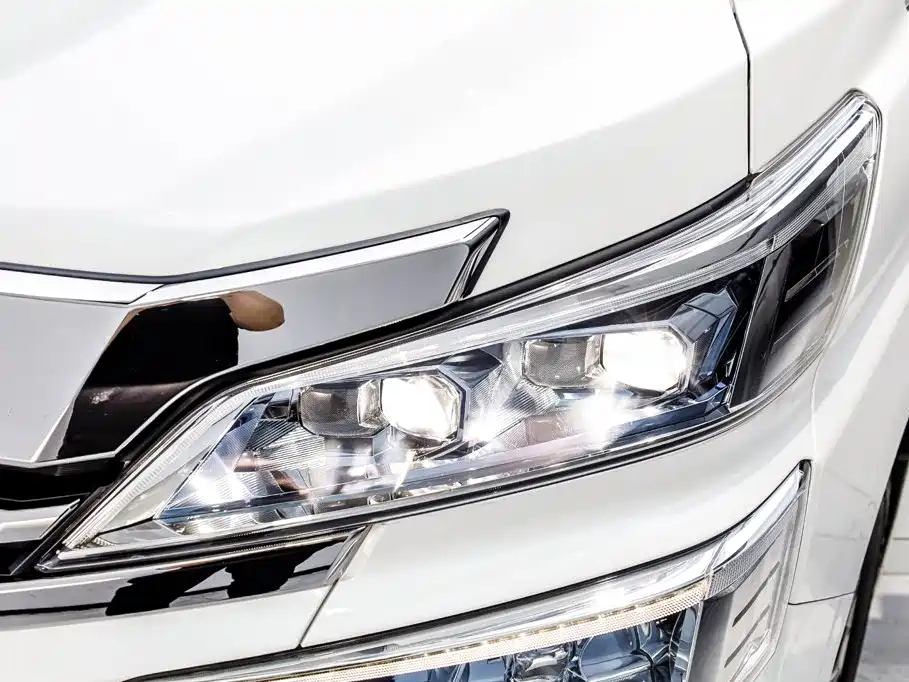 Toyota Vellfire 2021 — фото 38
