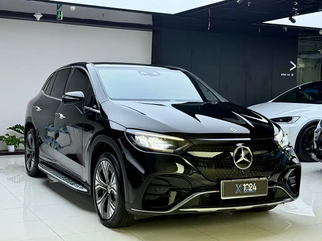 Mercedes-Benz EQE SUV 2023 — фото 3