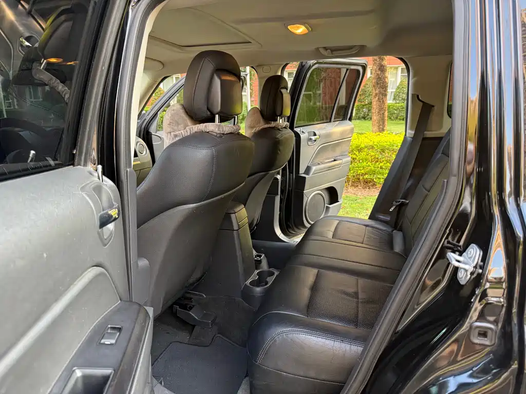 Jeep Patriot 2015 — фото 8