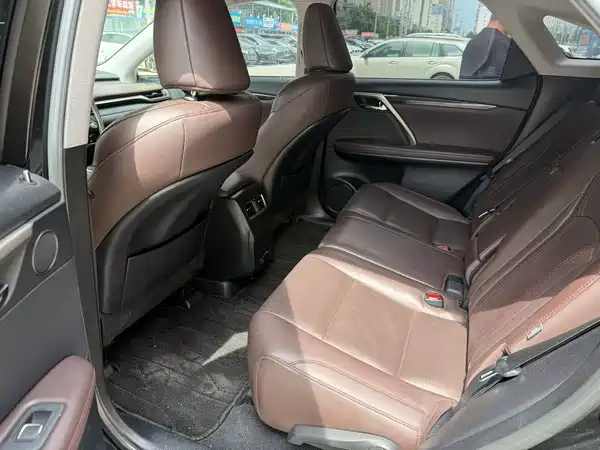 Lexus RX 2021