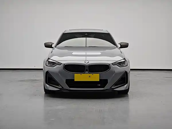 BMW M240i 2025