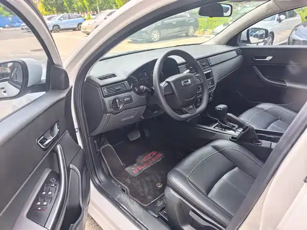 Qoros 3 2019