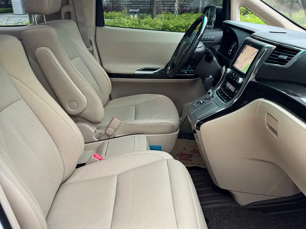 Toyota Alphard 2013 — фото 20