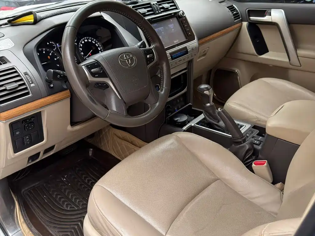 Toyota Prado 2018 — фото 6