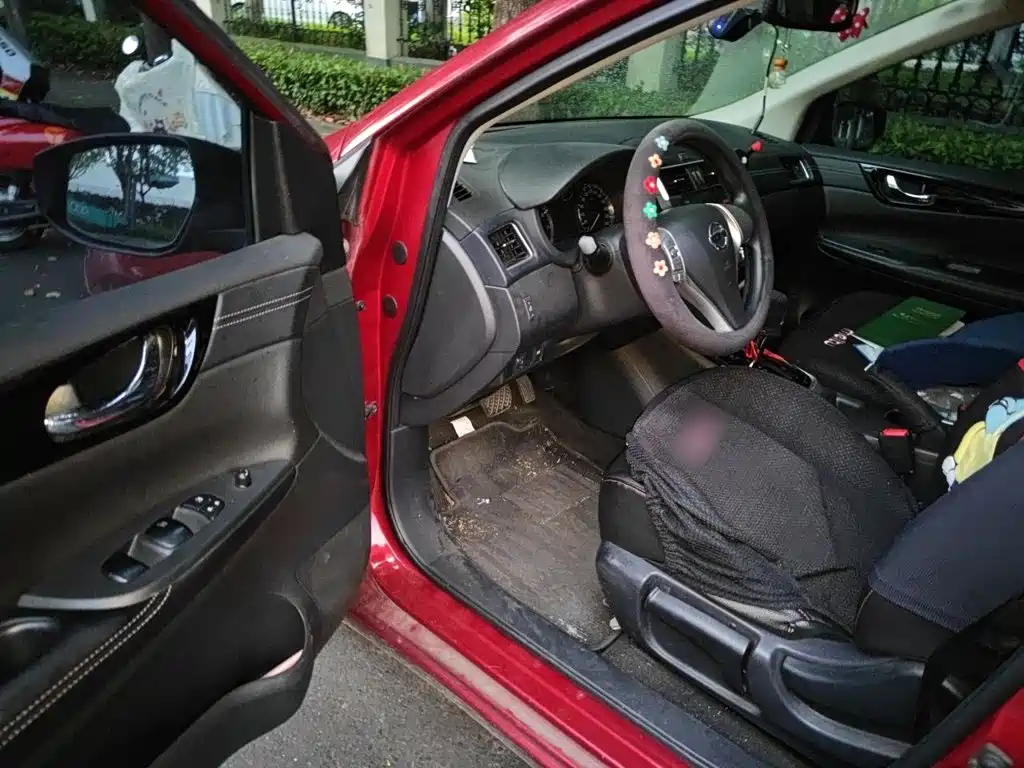 Nissan Tiida 2018 — фото 14