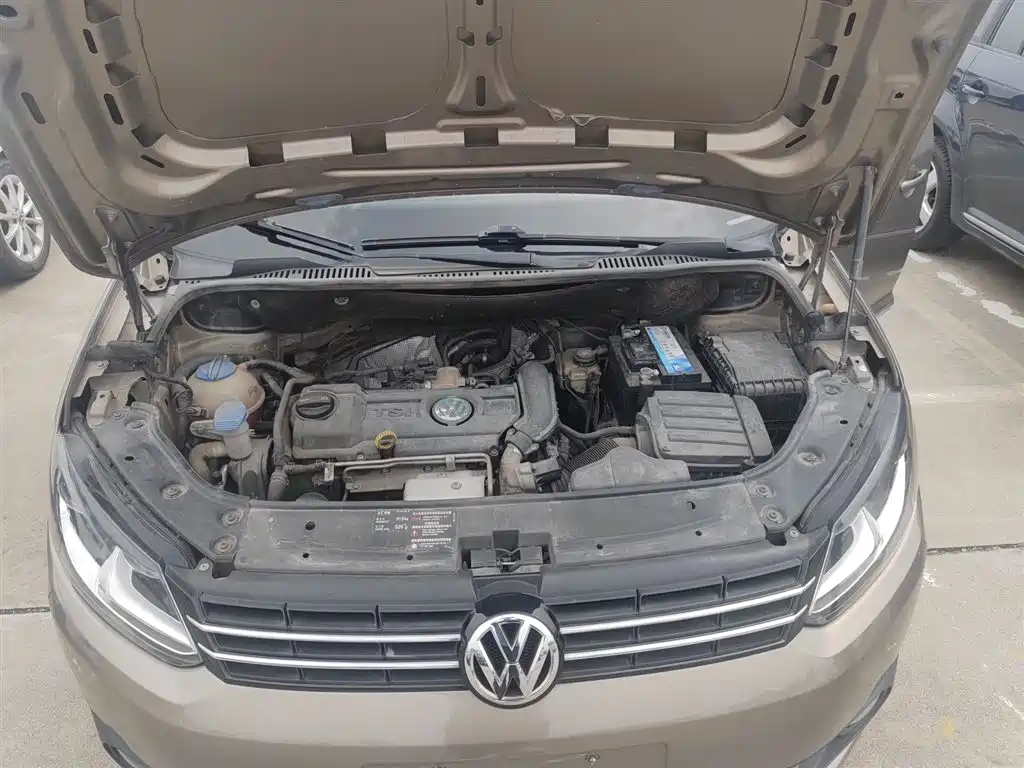 Volkswagen Touran 2016 — фото 16