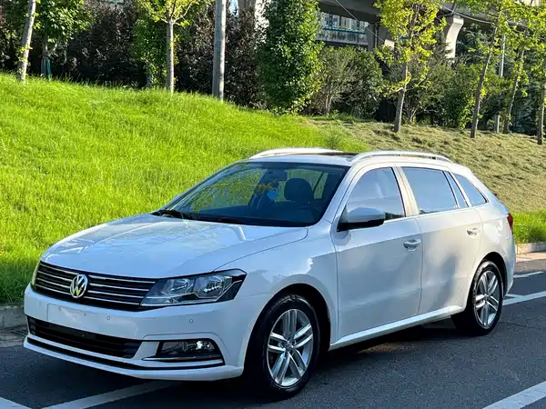 Volkswagen Gran Lavida 2016