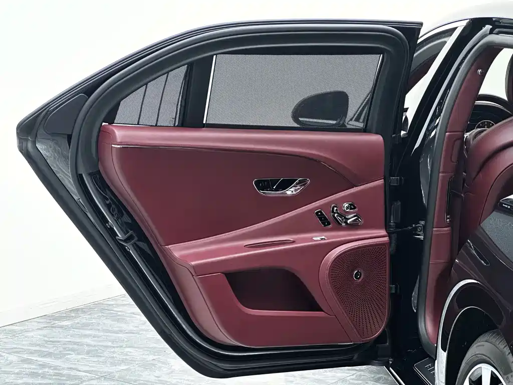 Bentley Flying Spur 2020 — фото 25