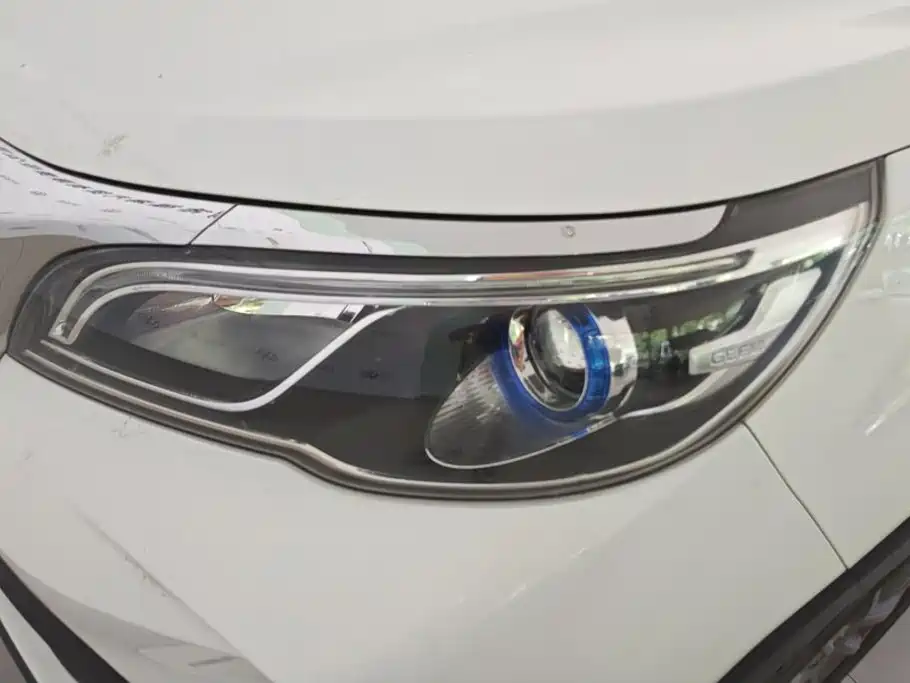 Geely Vision X3 2021