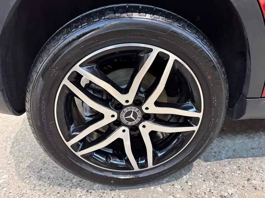 Mercedes-Benz GLA 2018 — фото 19
