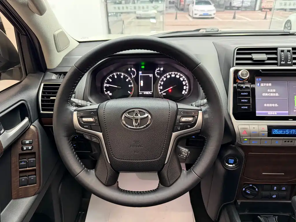 Toyota Prado 2020 — фото 10