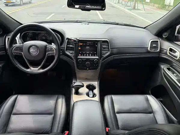 Jeep Grand Cherokee 2013