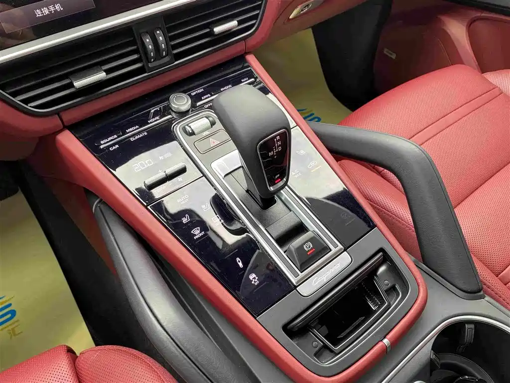 Porsche Cayenne 2022 — фото 12