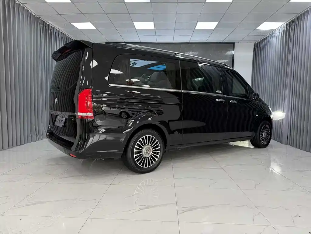 Mercedes-Benz Vito 2022 — фото 6