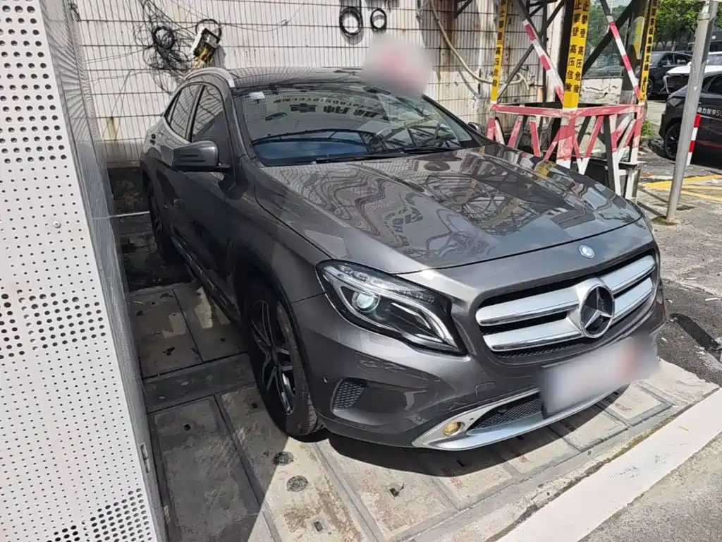 Mercedes-Benz GLA 2016