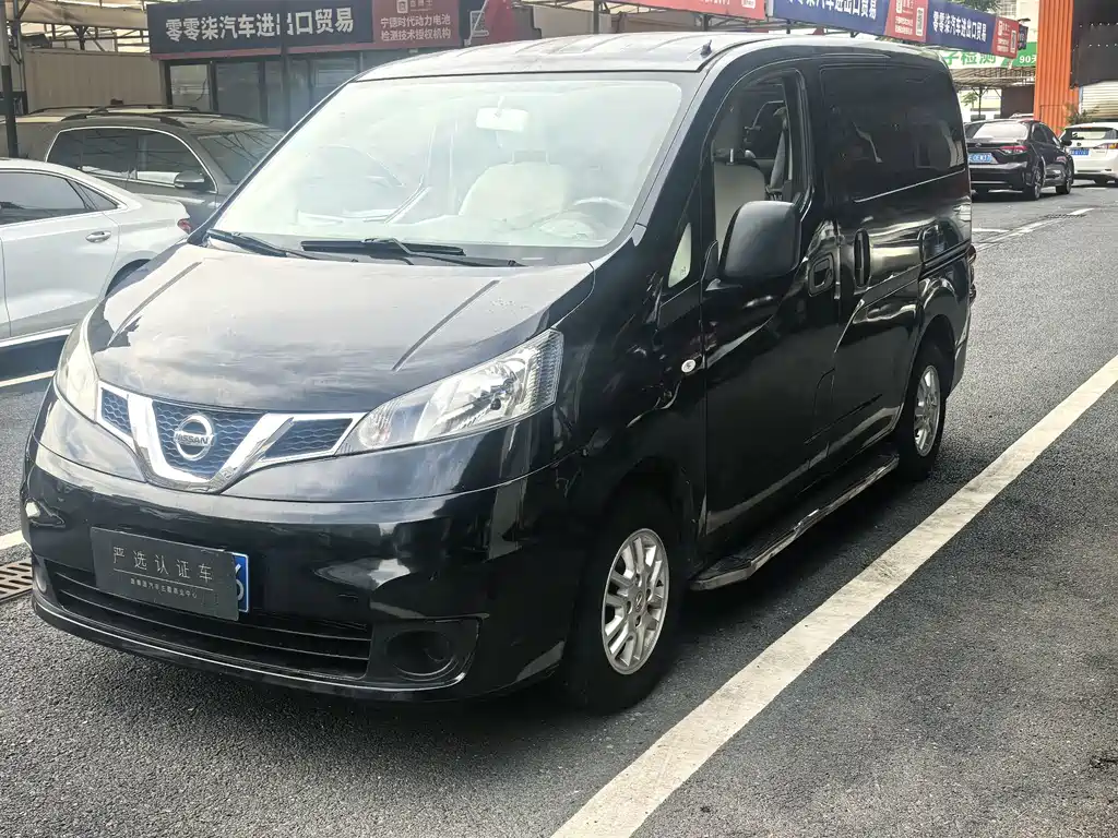 Nissan NV200 2014 — фото 1