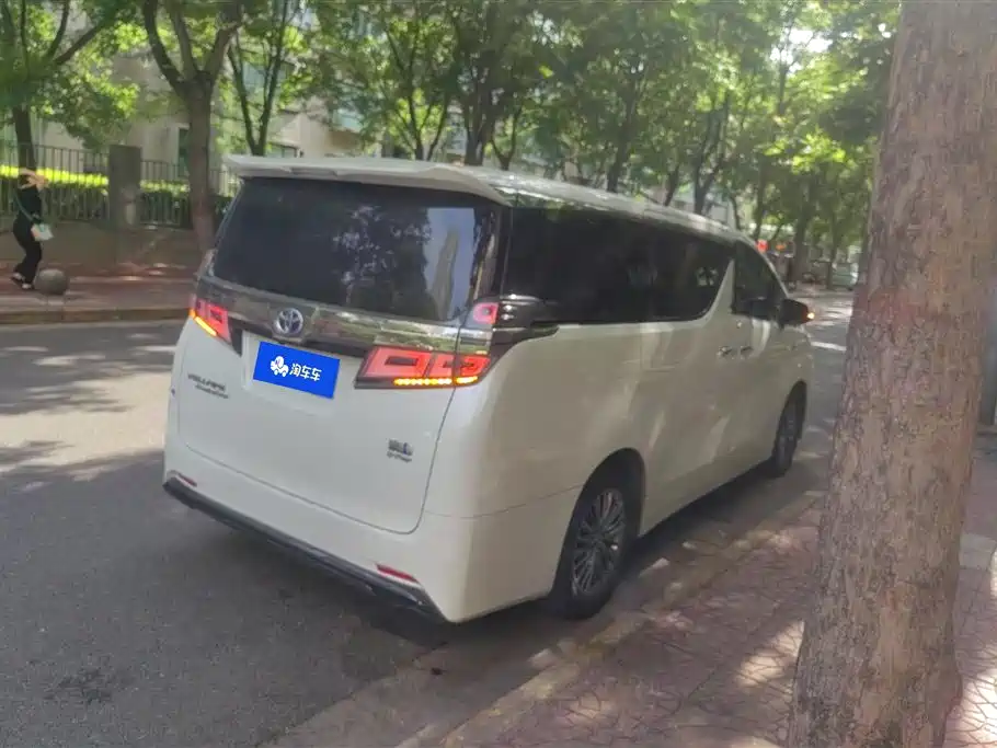 Toyota Vellfire 2020