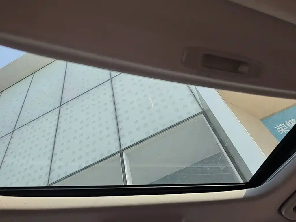 Geely Emgrand L Hip 2024 — фото 14