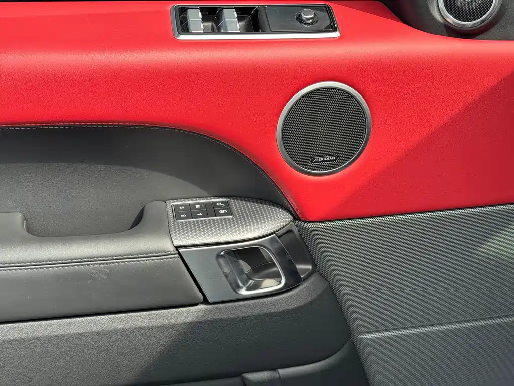 Land Rover Sport 2020 — фото 13