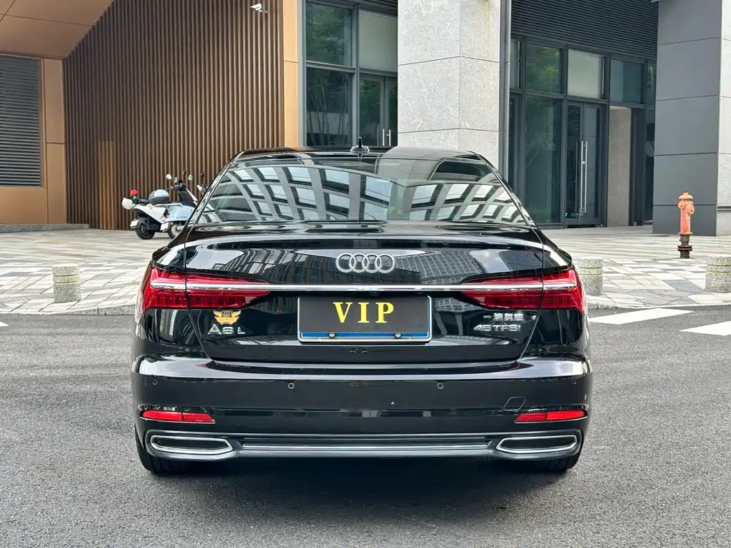 Audi A6L 2020